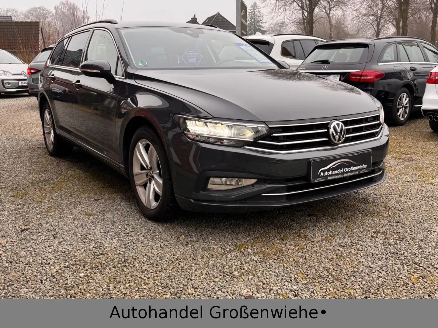 Volkswagen Passat Variant Passat Business 4Motion*ACC*LED*SHZ*STHZ*NAVi* Gris - 1