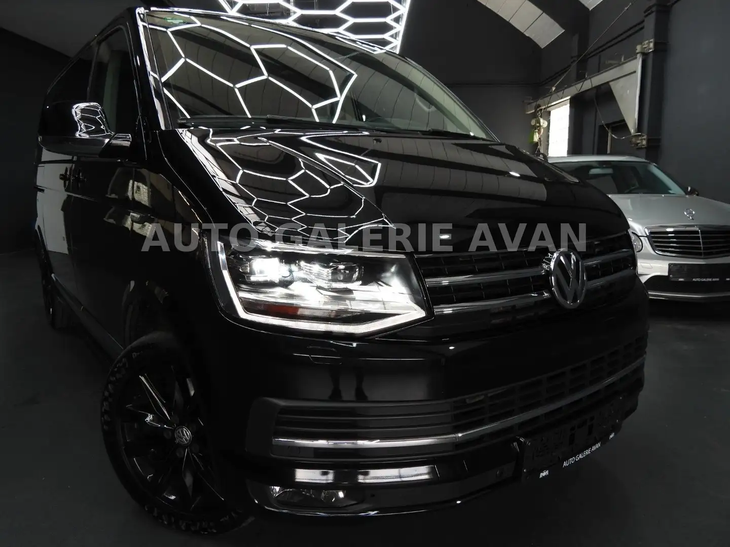 Volkswagen T6 Multivan T6 MULTIVAN HIGHLINE 2.0 TDI 7 SITZER Zwart - 1
