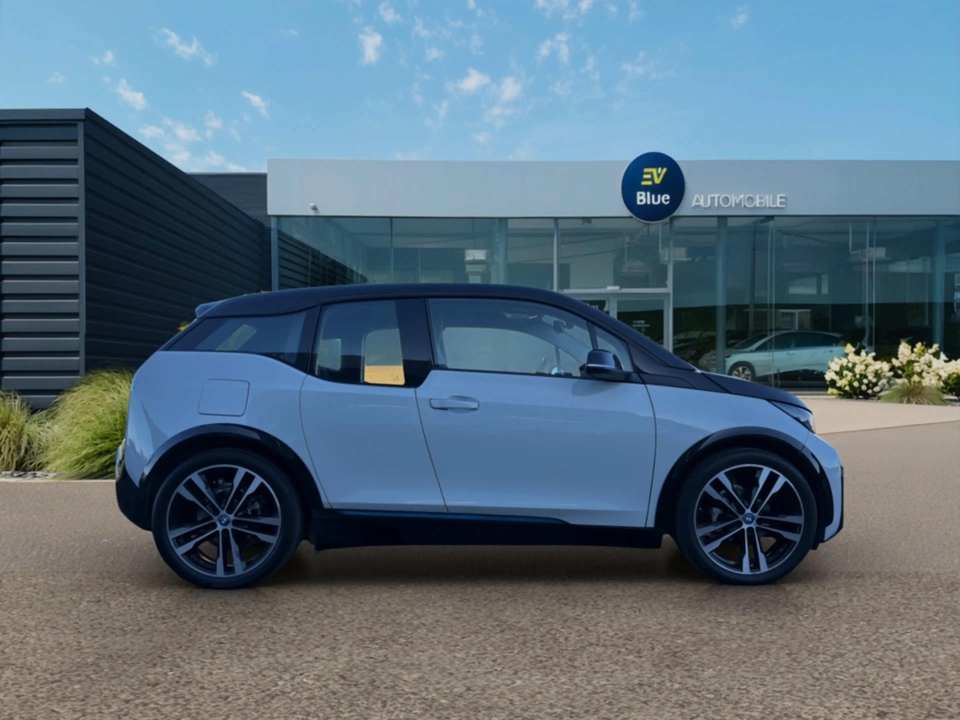 BMW i3 i3s - 42.2 kWh - 184 ch (135 kW) RADAR - LED - CRUISE — photo 7