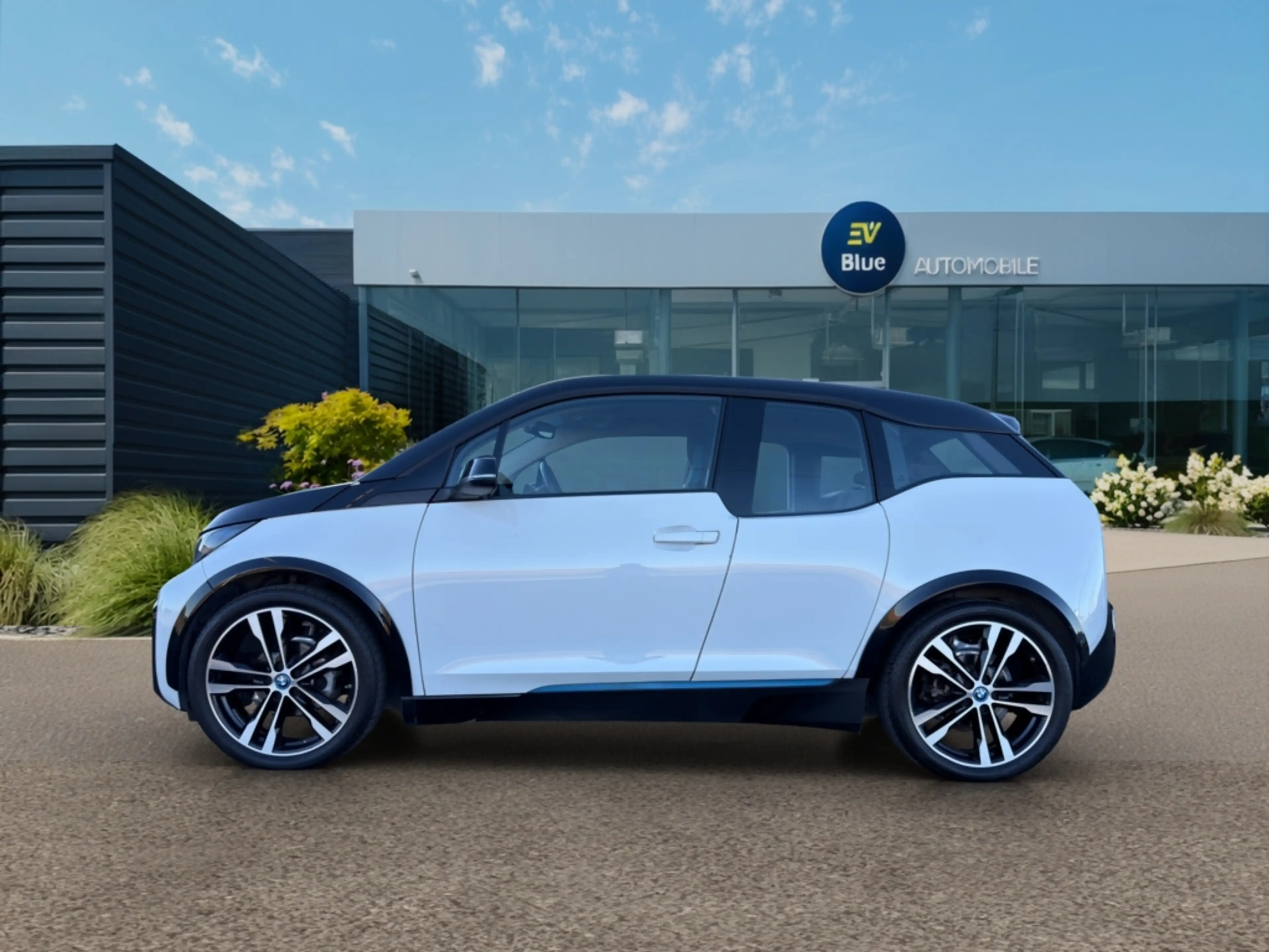 BMW i3 i3s - 42.2 kWh - 184 ch (135 kW) RADAR - LED - CRUISE — photo 3