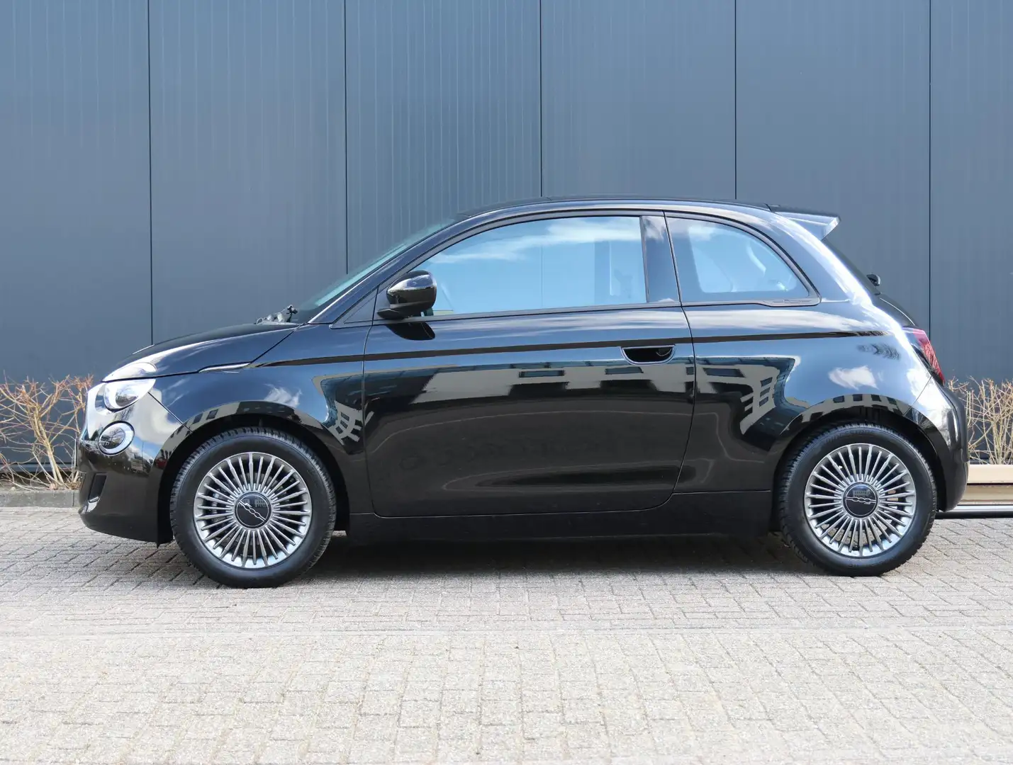 Fiat 500 42kWh Icon | FASE 3 | 1ste eigenaar | Accu 97% | C Schwarz - 2