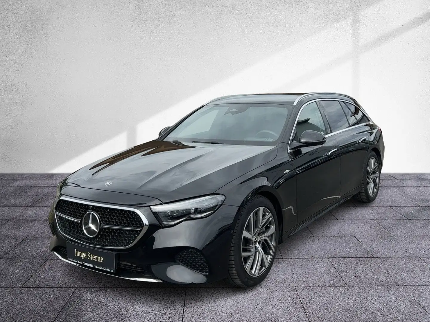 Mercedes-Benz E 300 de 4MATIC T-Modell NP: 81.406 AVANTGARDE Schwarz - 2