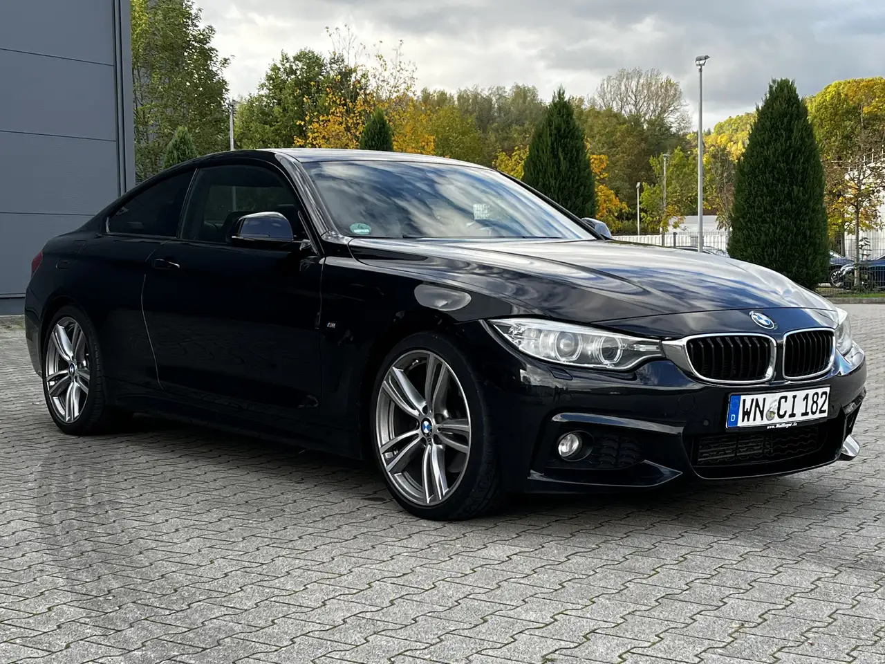 BMW 425