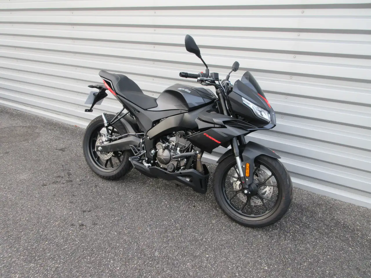 Aprilia Tuono