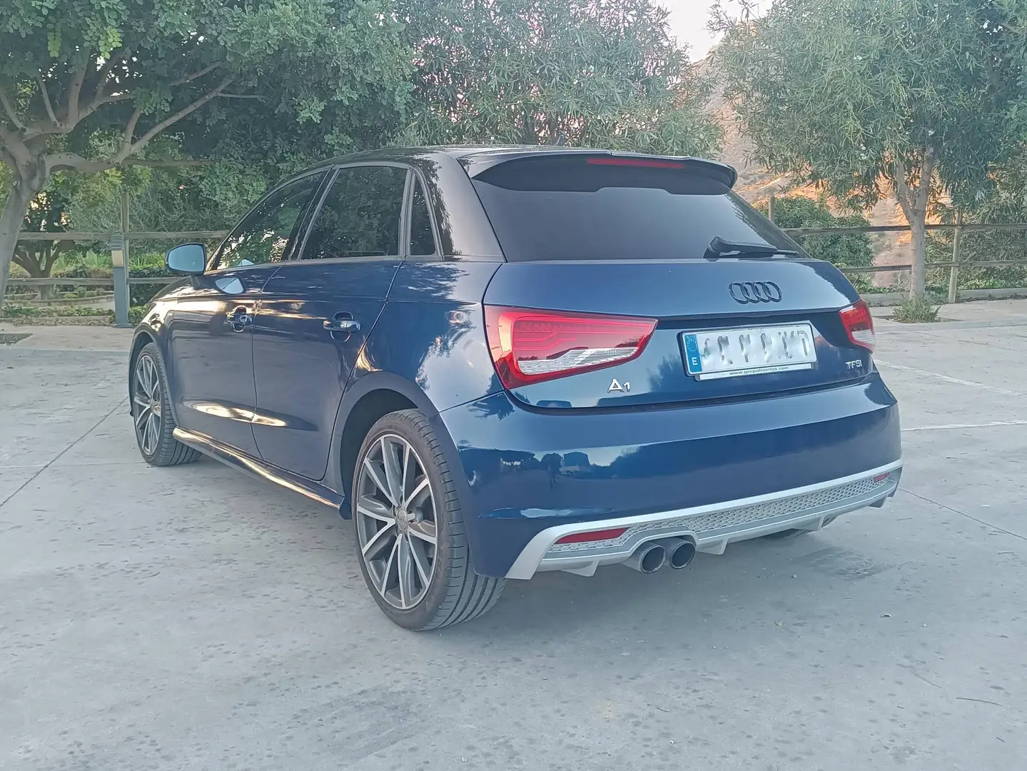 Audi A1 A1 Sportback 1.4 TFSI CoD Design S-T 110kW Design Azul - 2