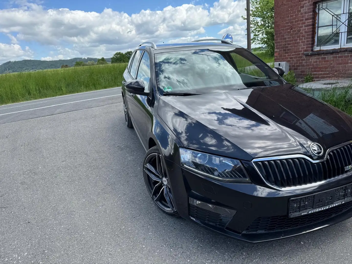 Skoda Octavia Octavia Combi 2.0 TDI (Green tec) RS Černá - 1