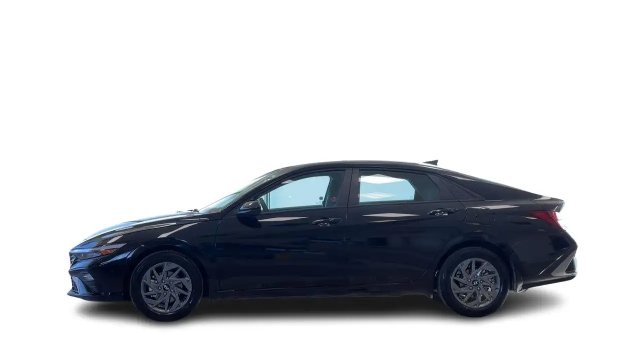 Hyundai ELANTRA photo Hyundai ELANTRA