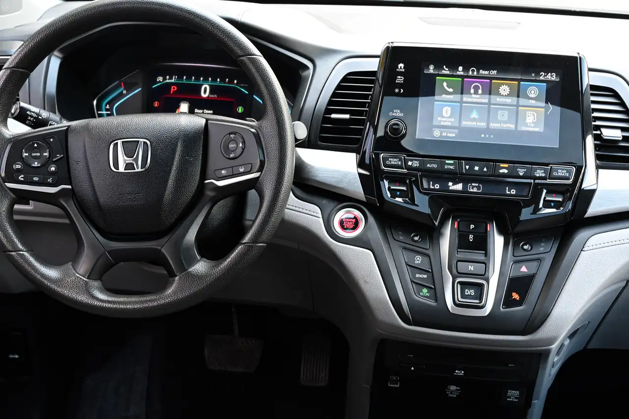 Honda Odyssey photo Honda Odyssey