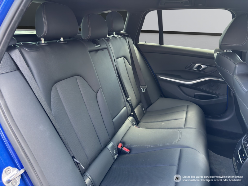 BMW 320 d Touring [M Sport, LC Plus, AHK, ACC, RFK] — photo 10