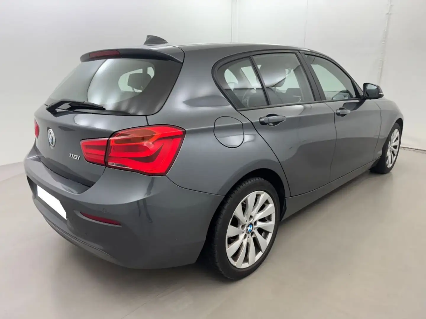 BMW 118 SERIE 118i 136 Lounge Gris - 2