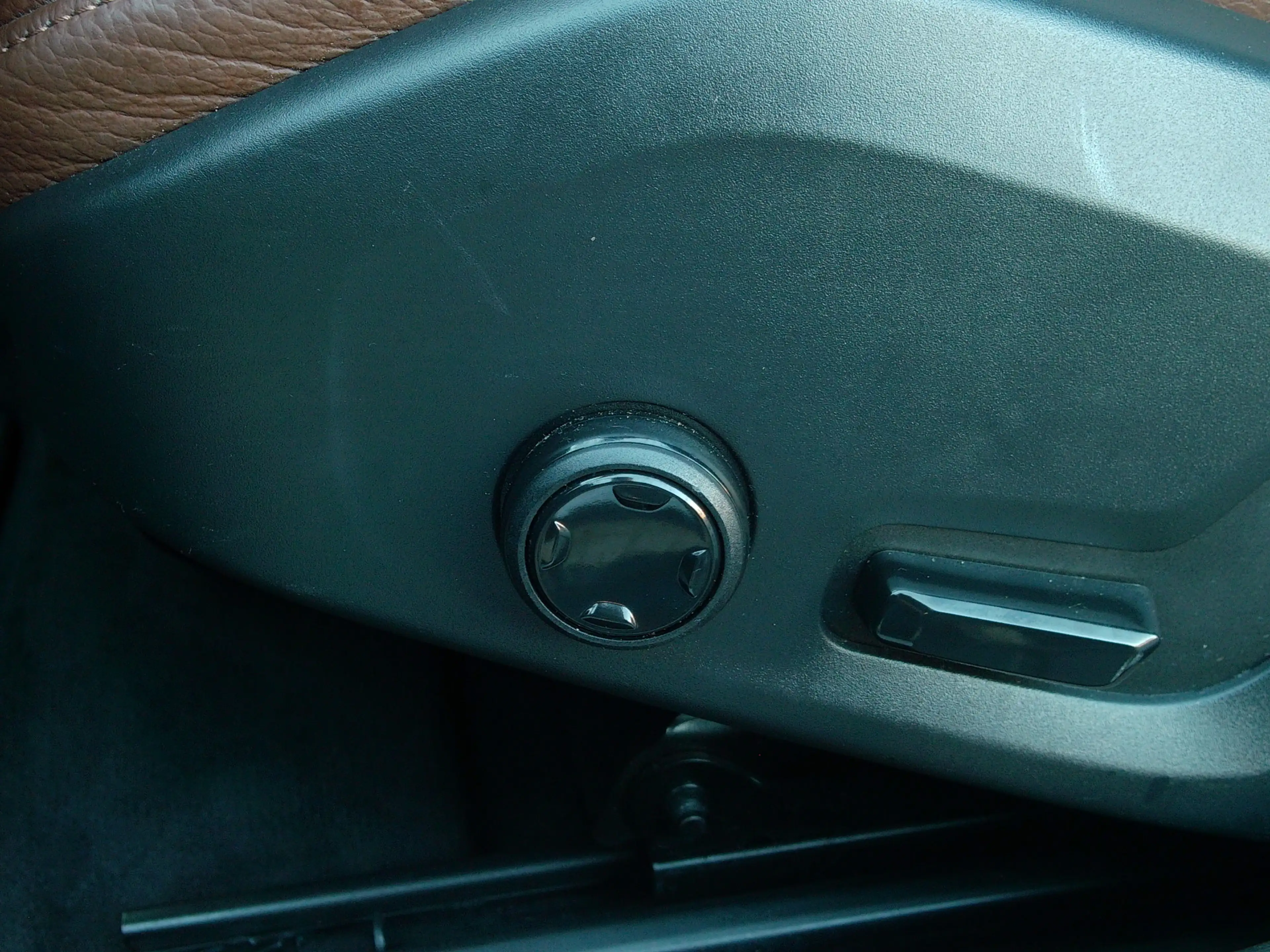 Volvo V60 2.0 T5 Inscription, Carplay + Android Auto / Schui — photo 16