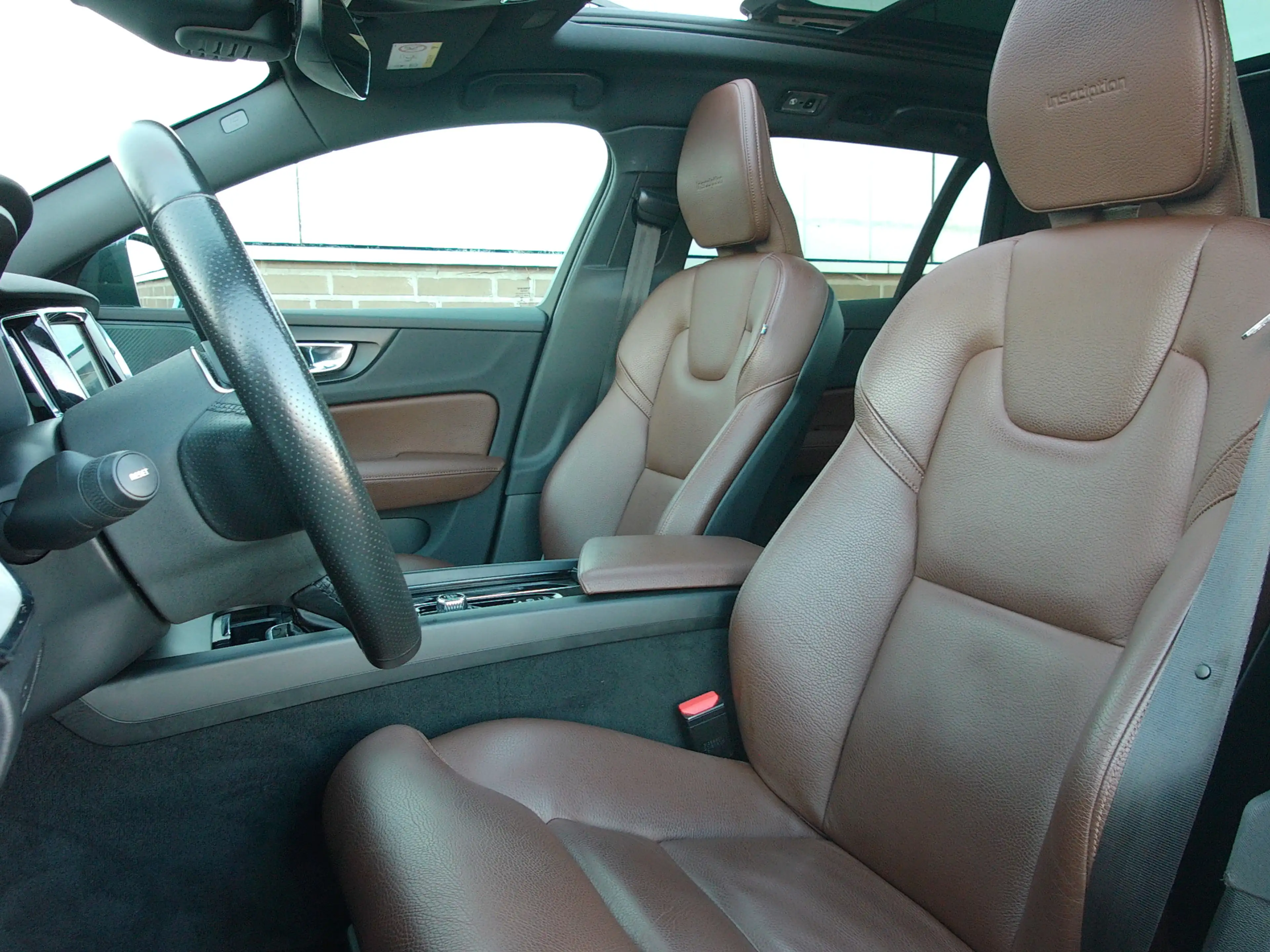 Volvo V60 2.0 T5 Inscription, Carplay + Android Auto / Schui — photo 5