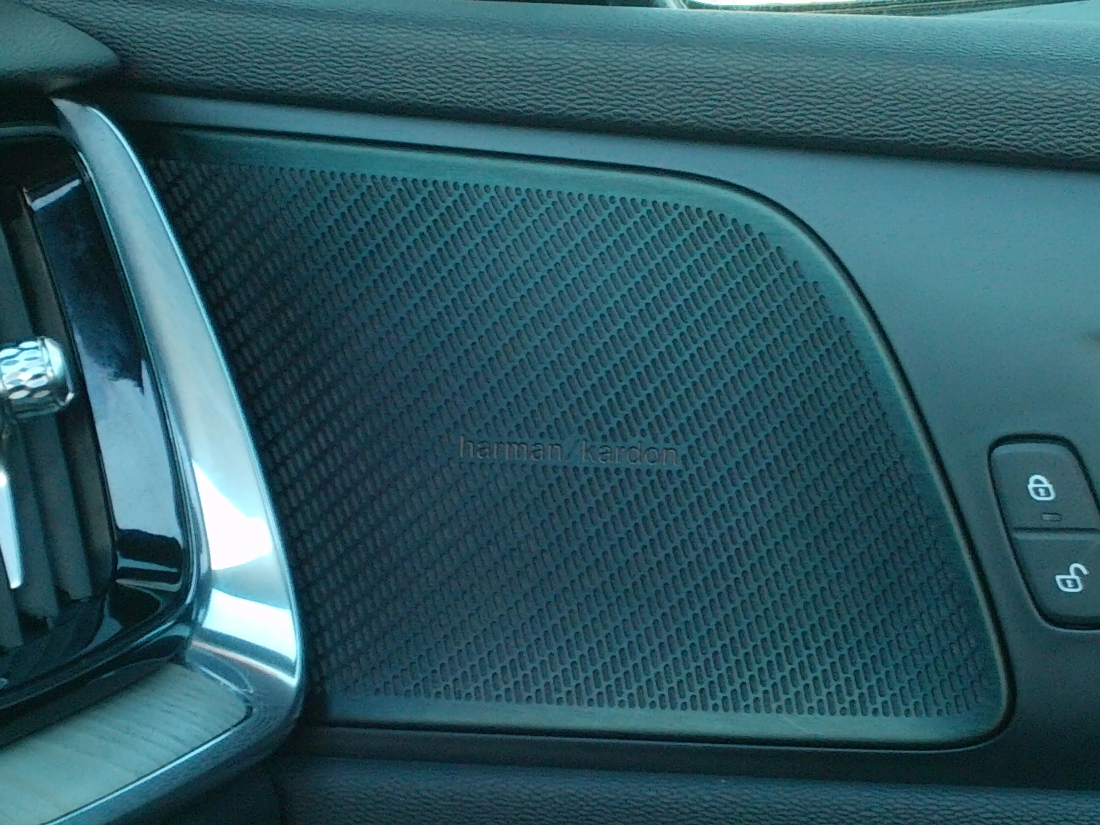 Volvo V60 2.0 T5 Inscription, Carplay + Android Auto / Schui — photo 18