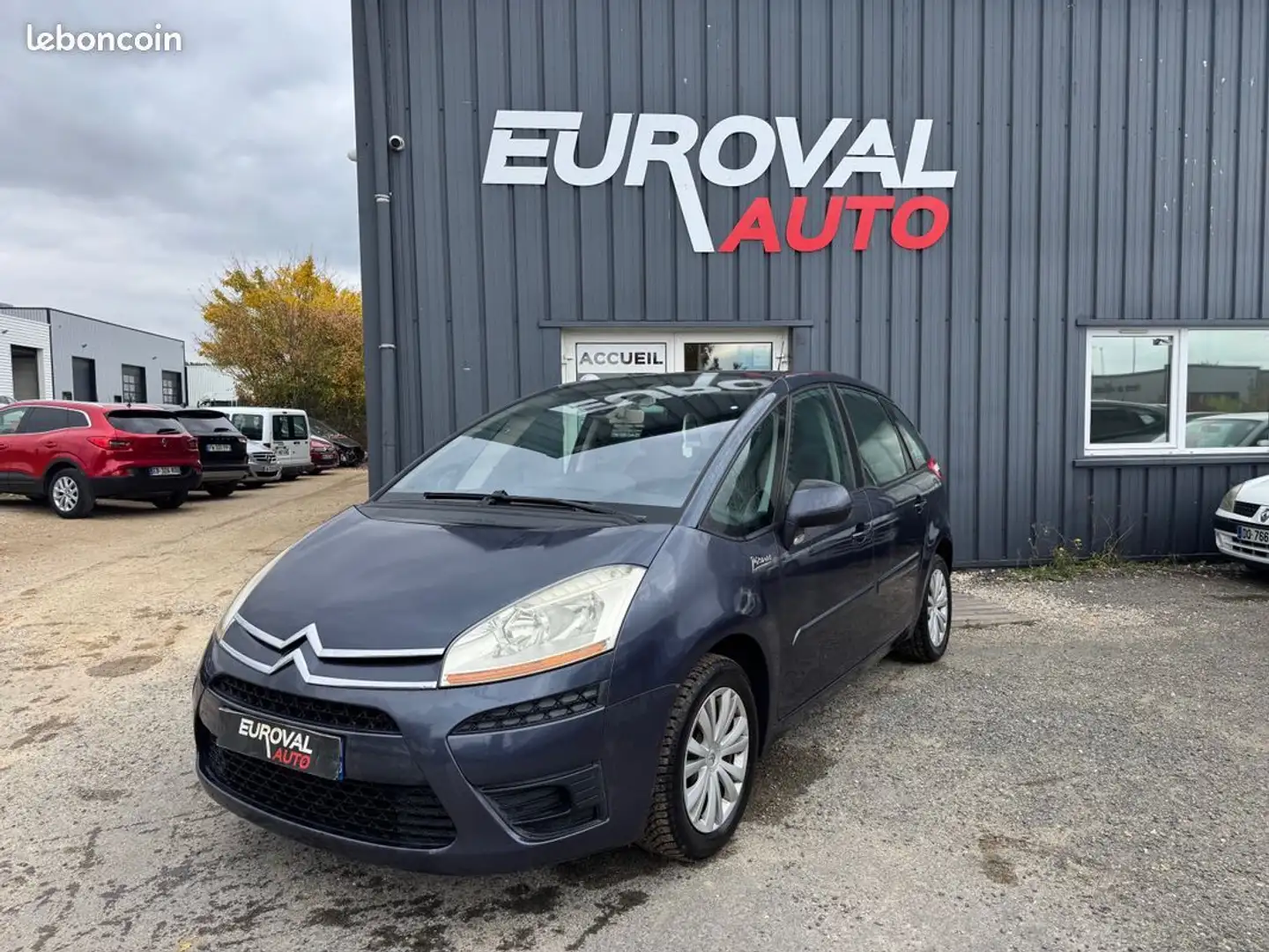 Citroen C4 Picasso 1.8 125ch 5p - 1
