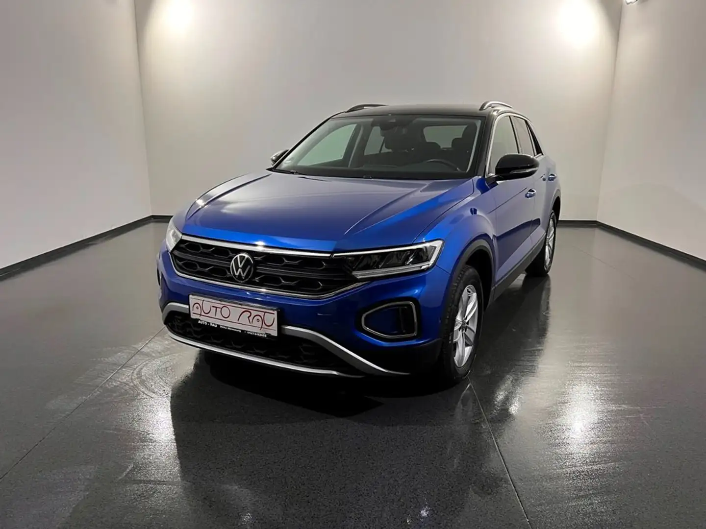 Volkswagen T-Roc 2.0 TDI SCR Life DSG *LED*ACC*AHK* Bleu - 2