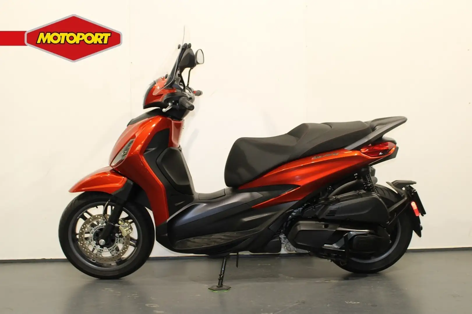 Piaggio Beverly 400 HPE Oranje - 1