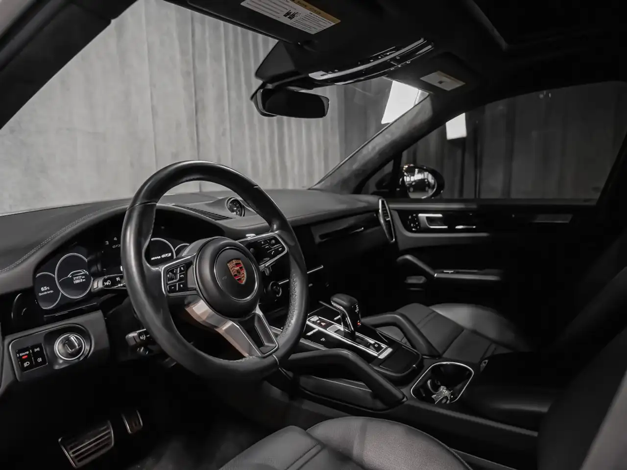 Porsche Cayenne снимка Porsche Cayenne