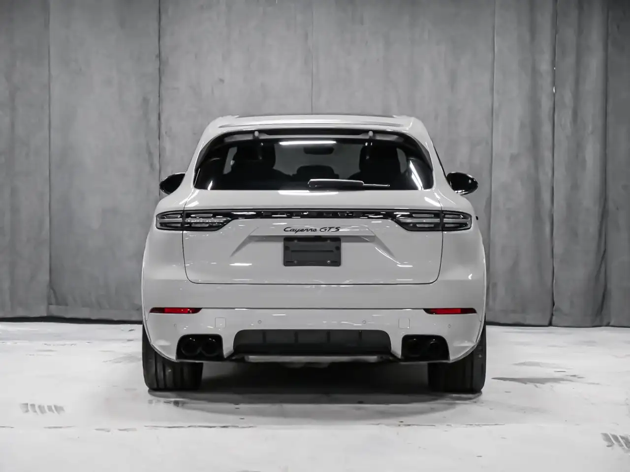 Porsche Cayenne снимка Porsche Cayenne