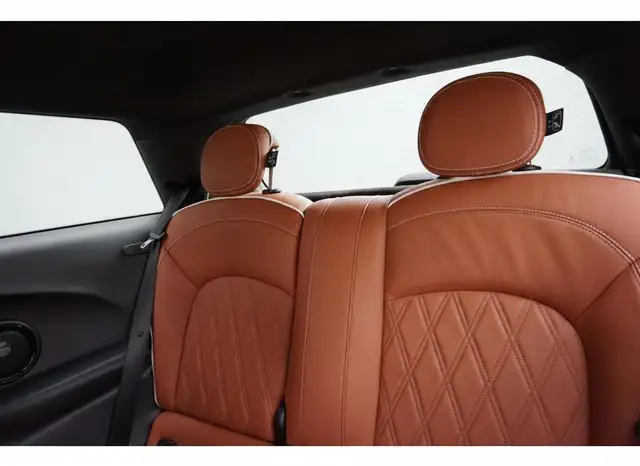 Mini Cooper view 14