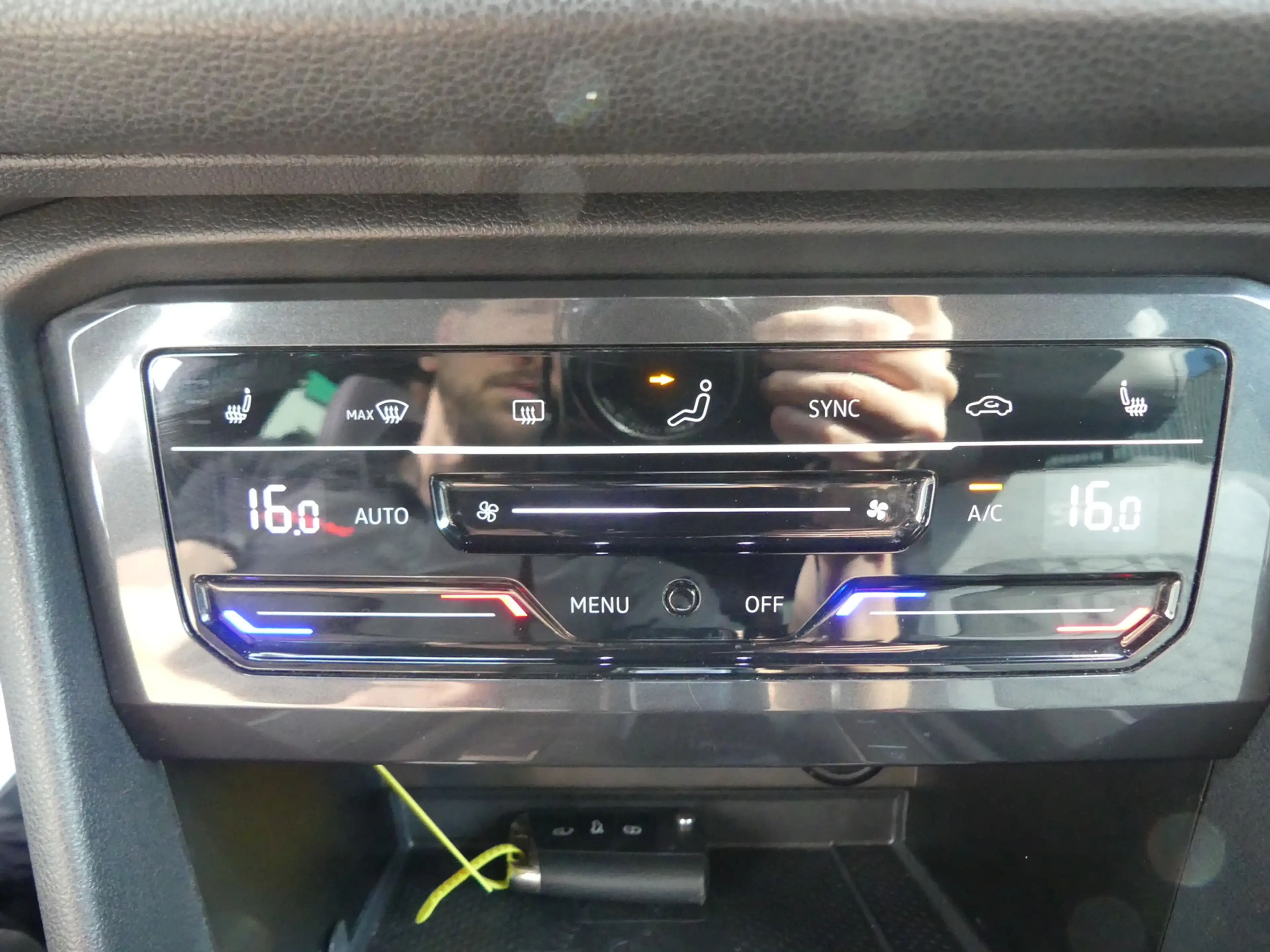 Volkswagen Tiguan Allspace 2.0 TSI 4Mot R-Line HEAD/LED/KAM — photo 7