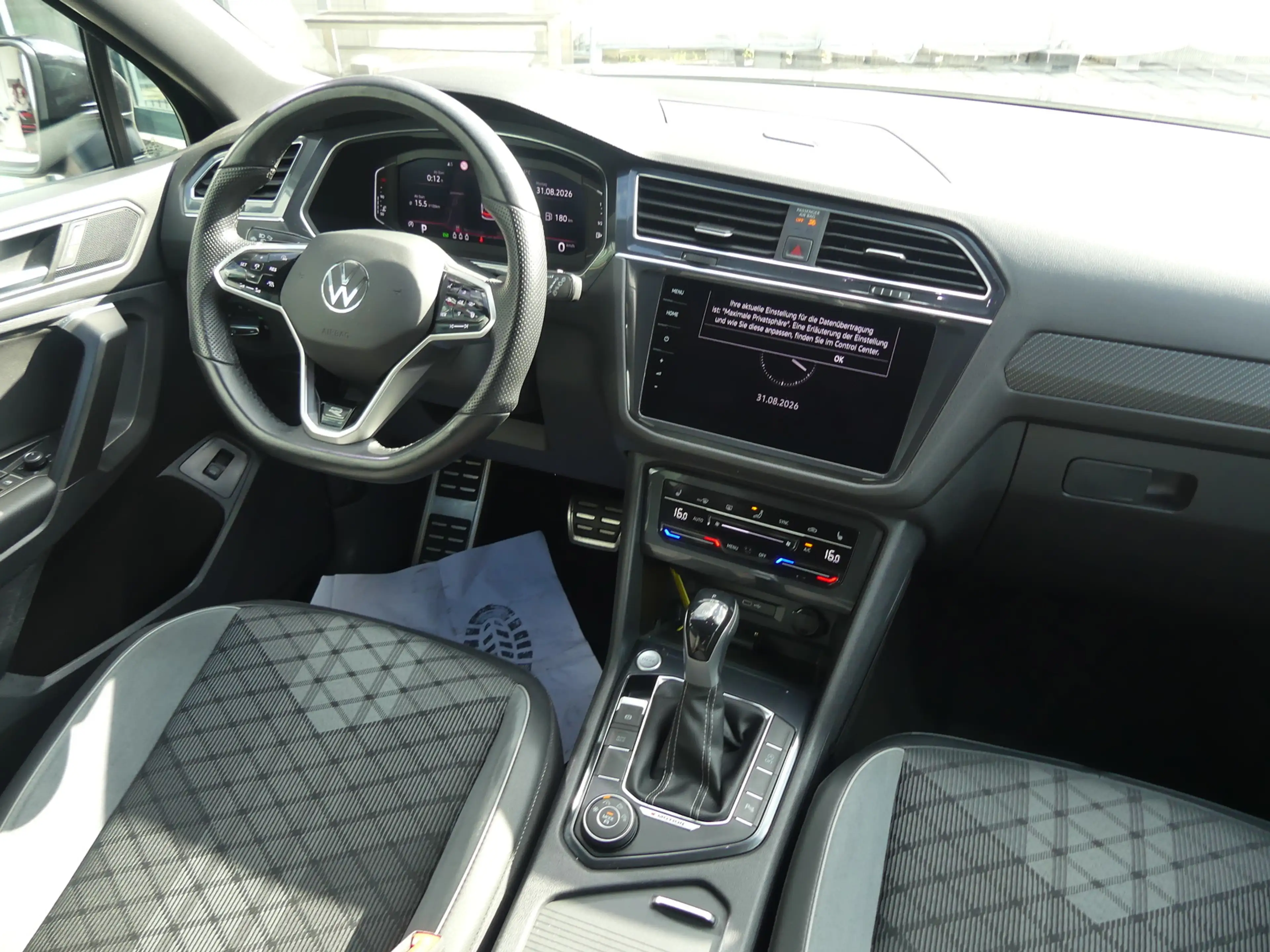 Volkswagen Tiguan Allspace 2.0 TSI 4Mot R-Line HEAD/LED/KAM — photo 3