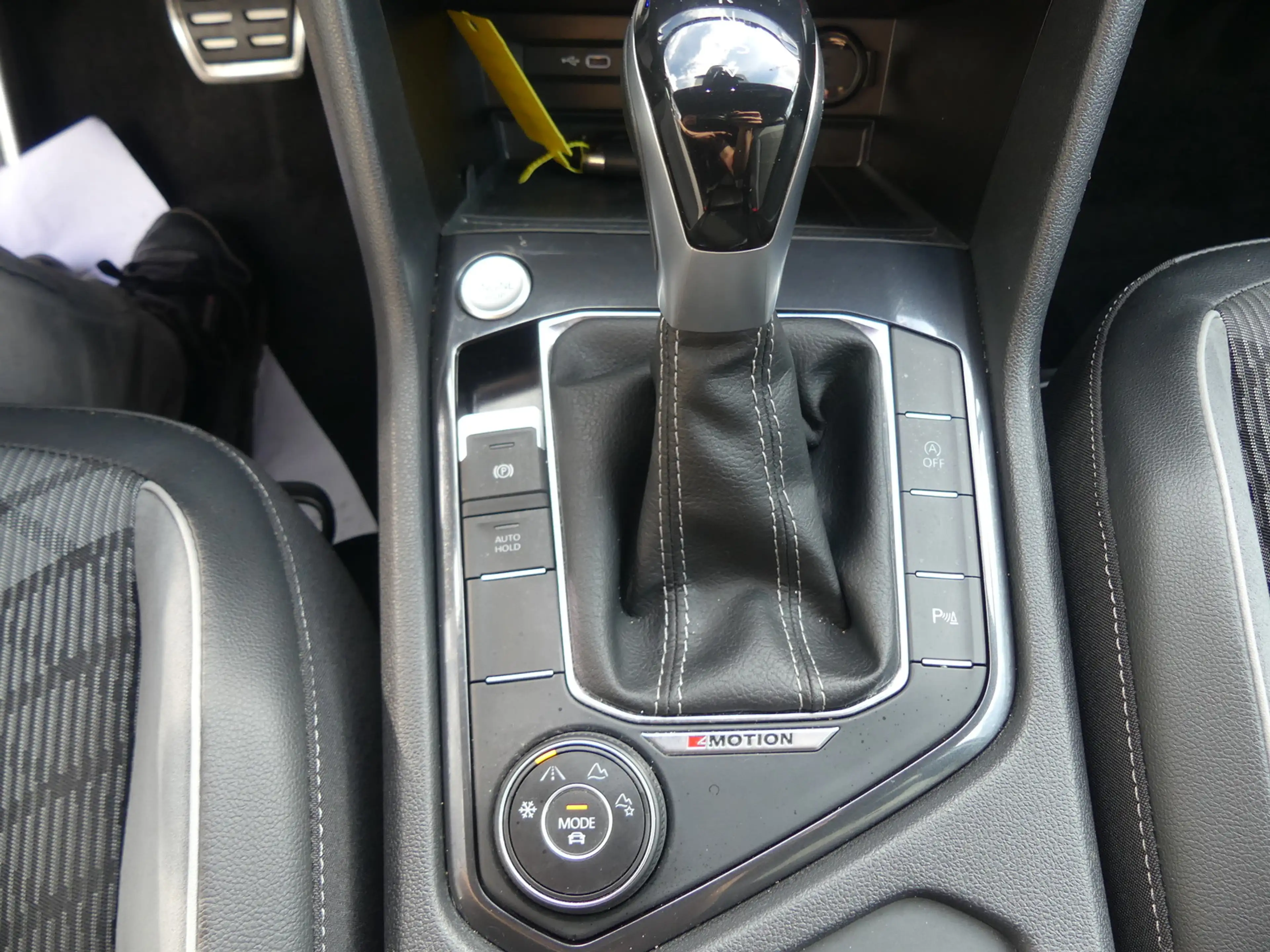 Volkswagen Tiguan Allspace 2.0 TSI 4Mot R-Line HEAD/LED/KAM — photo 11