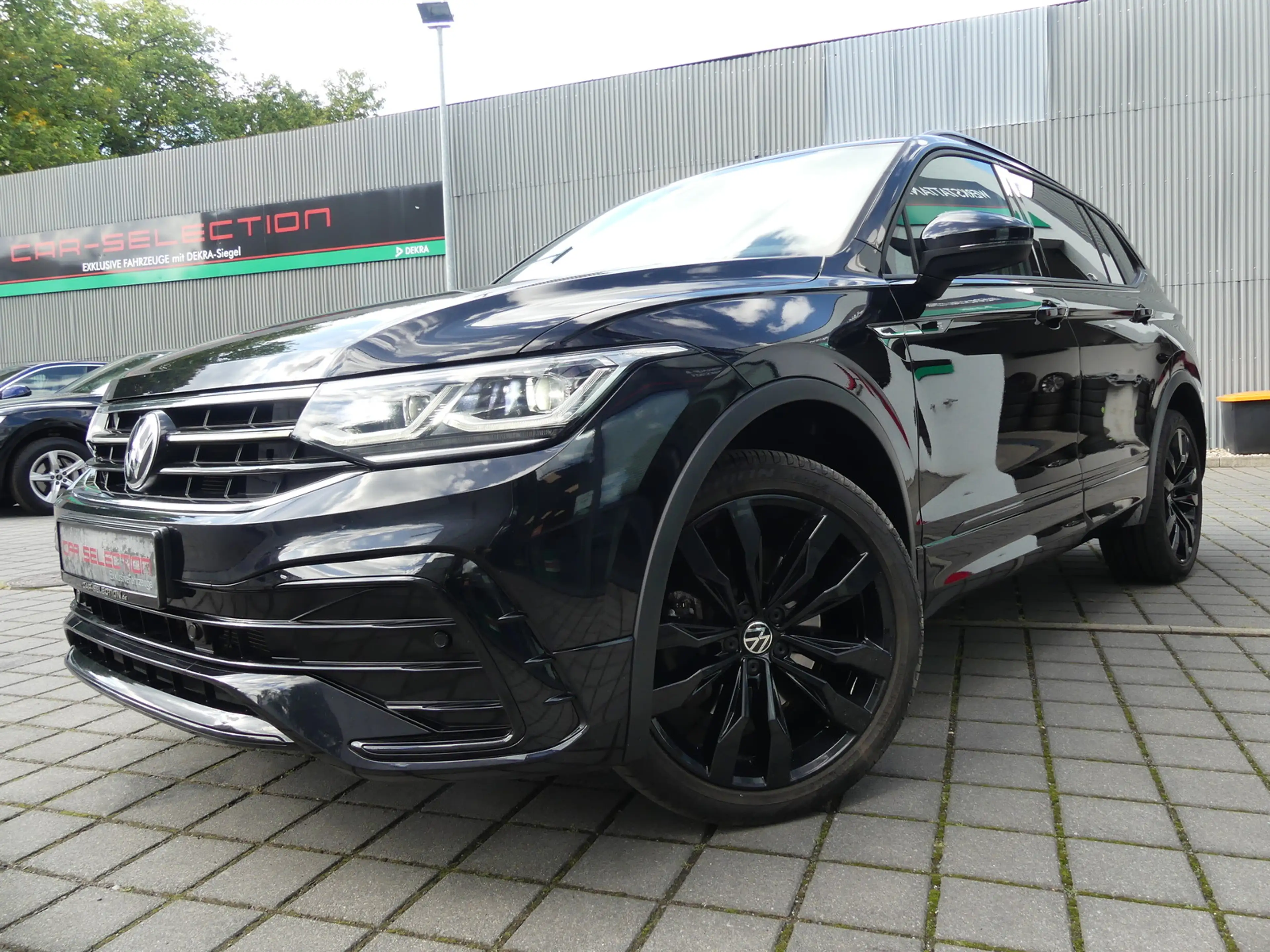 Volkswagen Tiguan Allspace 2.0 TSI 4Mot R-Line HEAD/LED/KAM — photo 2
