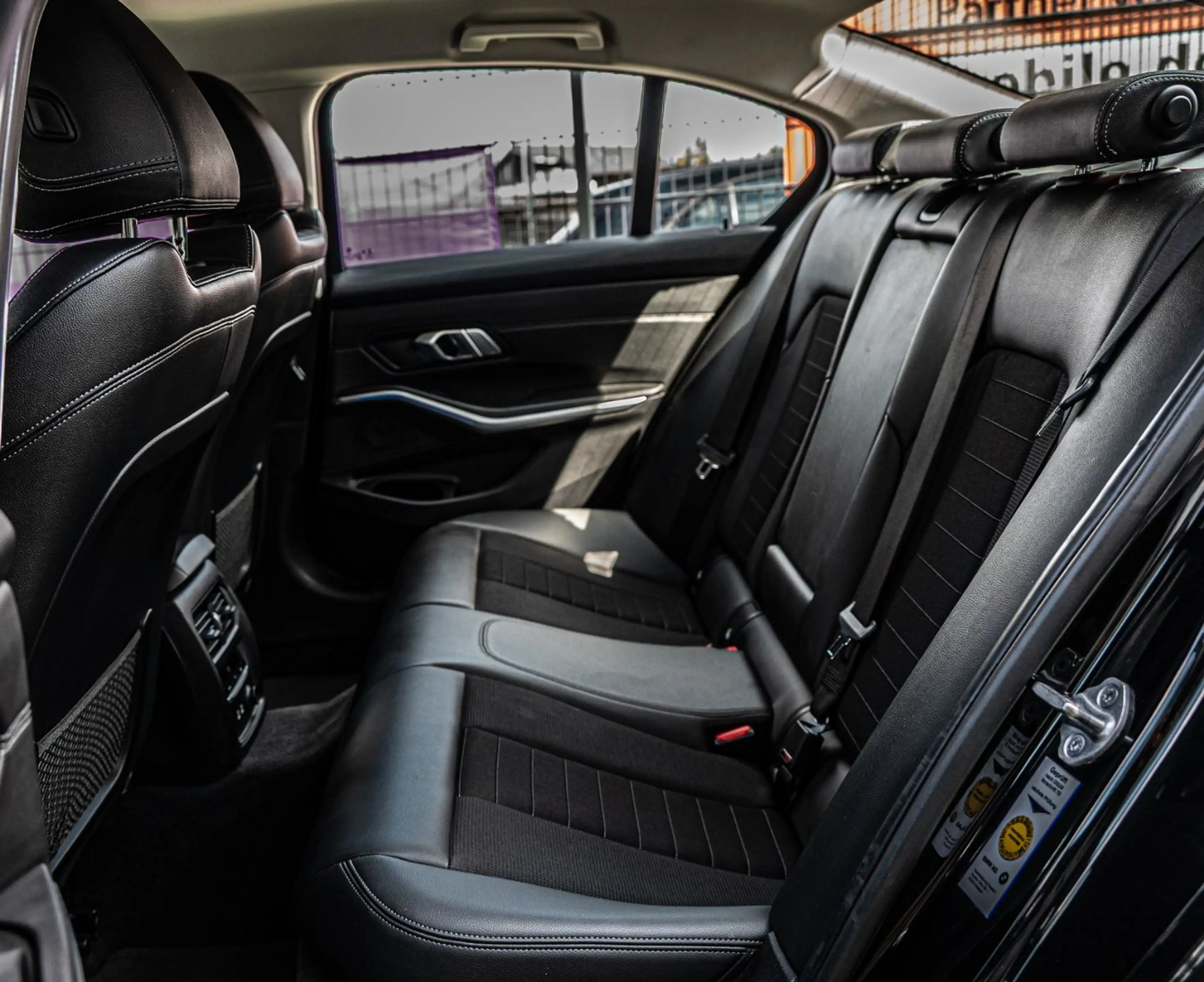 BMW 330 i Lim. Sport Line DISPL. KEY|LED|STANDHEIZ. — photo 7