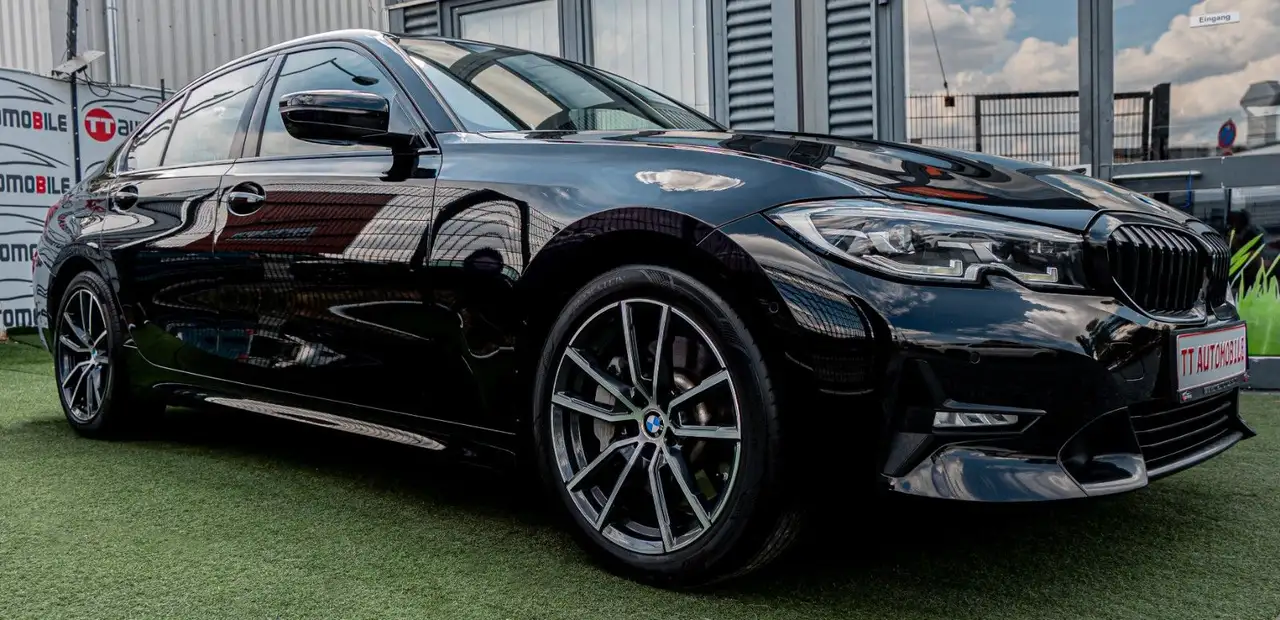BMW 3 Series i Lim. Sport Line DISPL. KEY LED STANDHEIZ., миниатюра 2