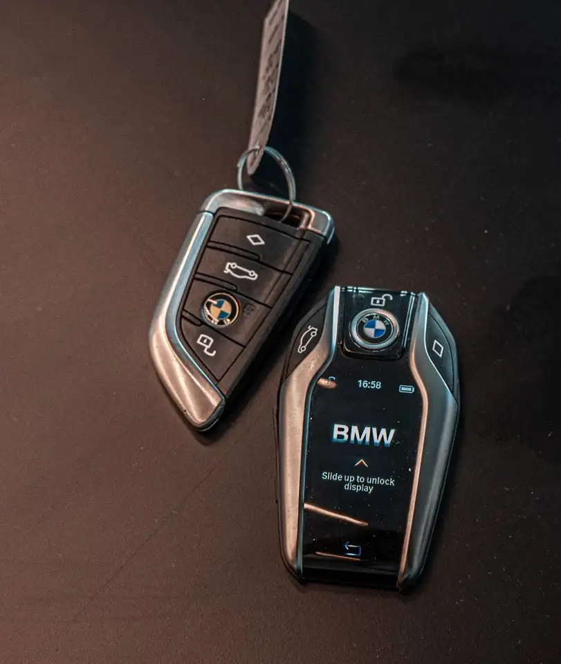 BMW 3 Series i Lim. Sport Line DISPL. KEY LED STANDHEIZ., миниатюра 14