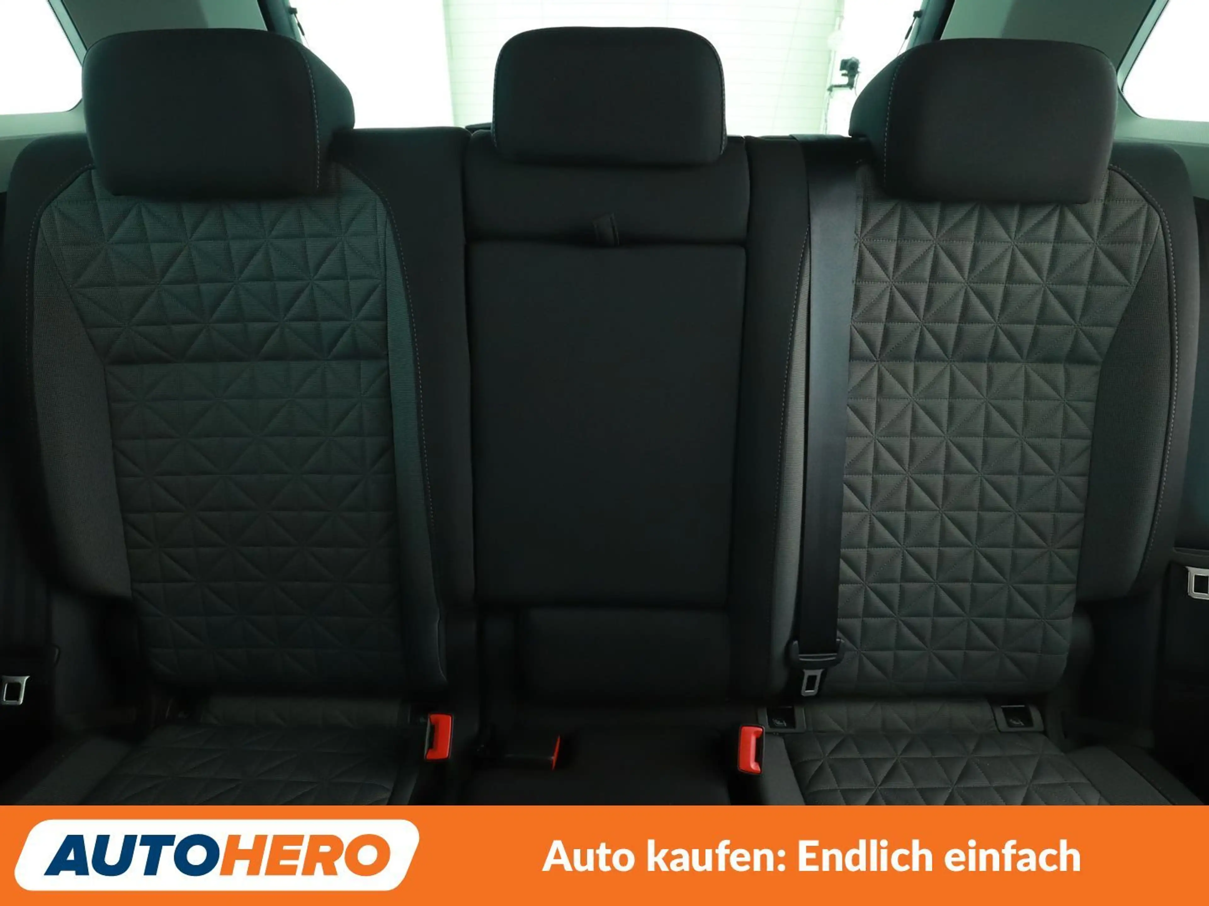 Volkswagen Tiguan 2.0 TDI Life 4Motion Aut.*NAVI*LED*ACC* — photo 15