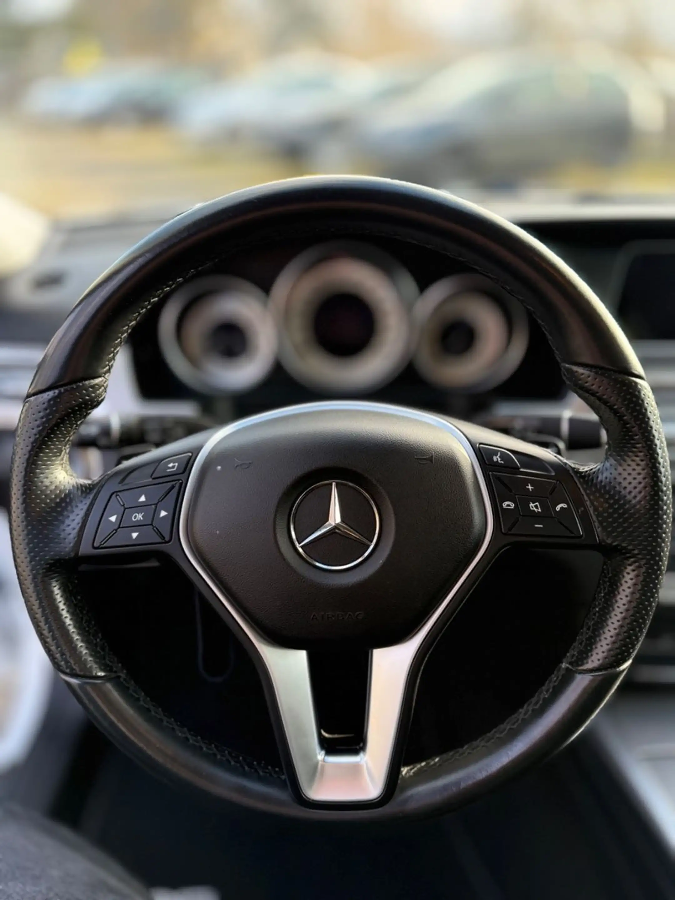 Mercedes-Benz E 300 T-Modell Edition E*360°*PANO*MB-Scheckheft — photo 12