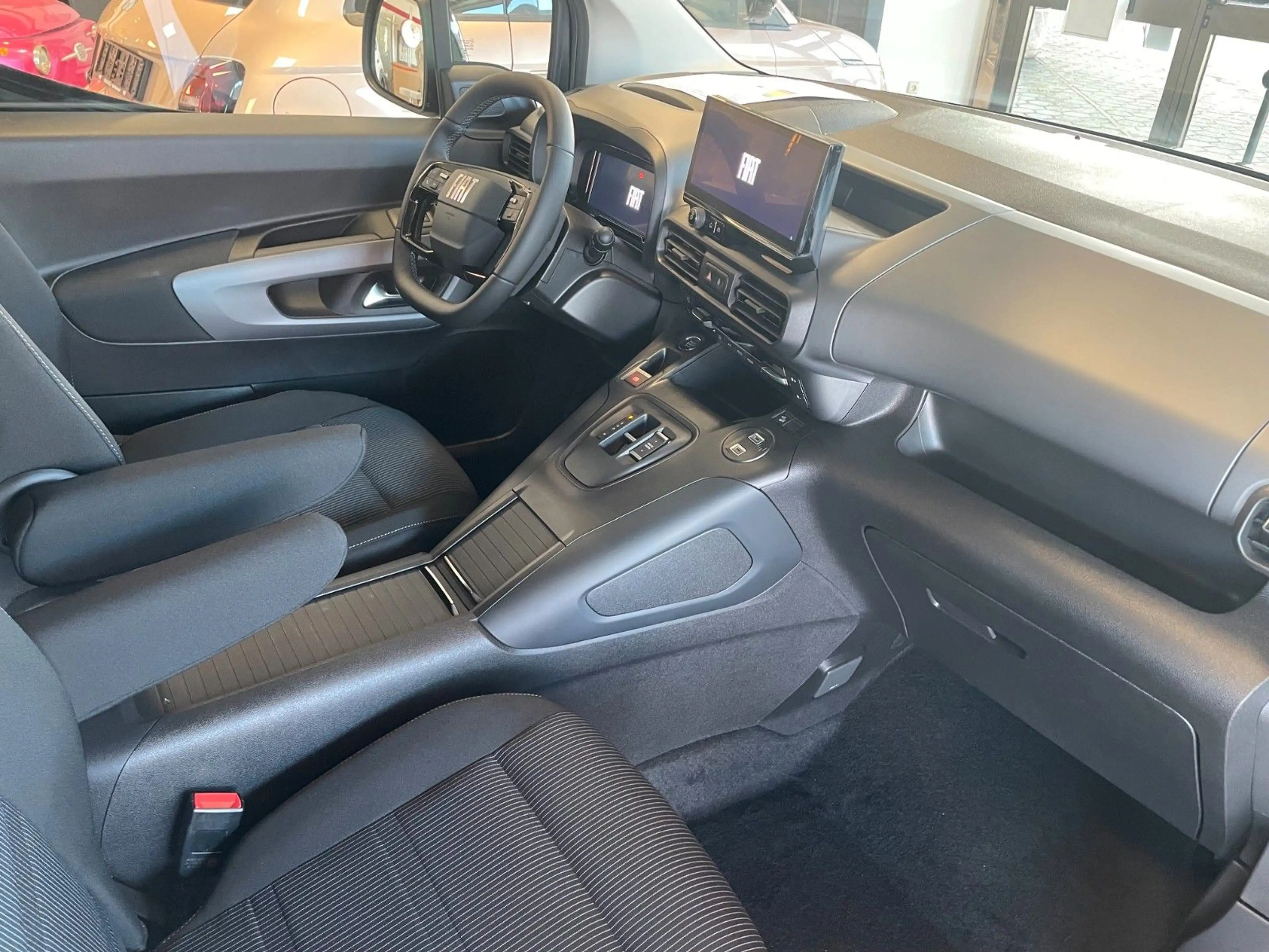 Fiat Qubo L 7-Sitzer L2 1.5 Diesel 96 kW La Prima — photo 4