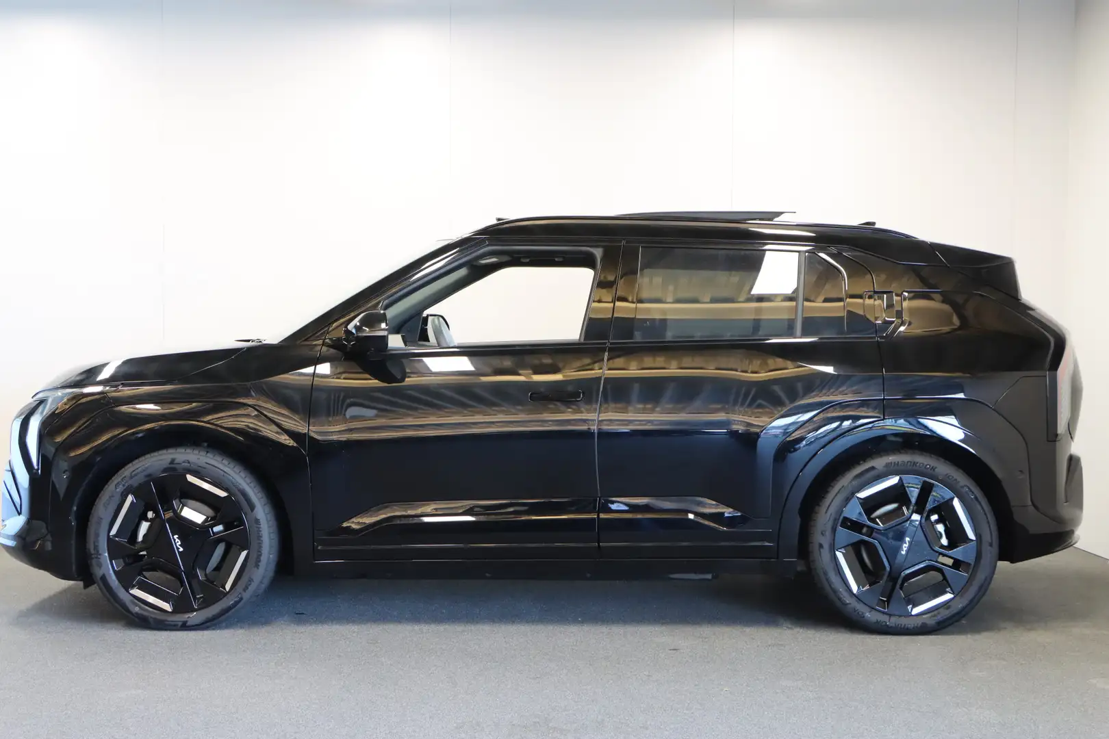 Kia EV3 GT-PlusLine 81.4 kWh Zwart - 2