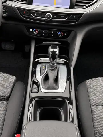 Opel Insignia view 14