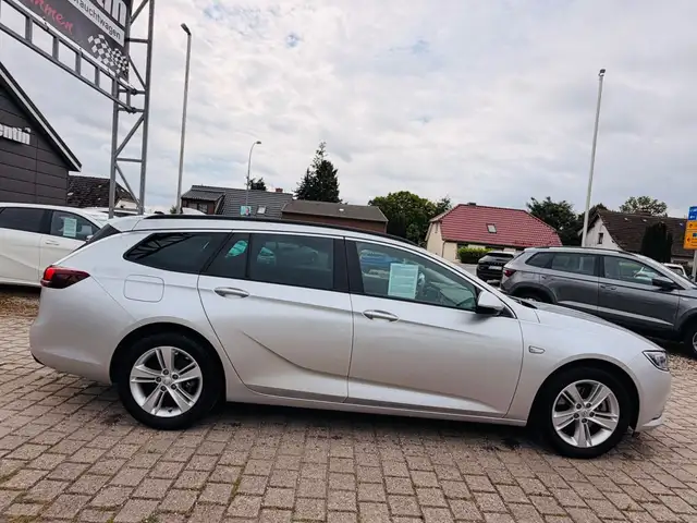 Opel Insignia view 6