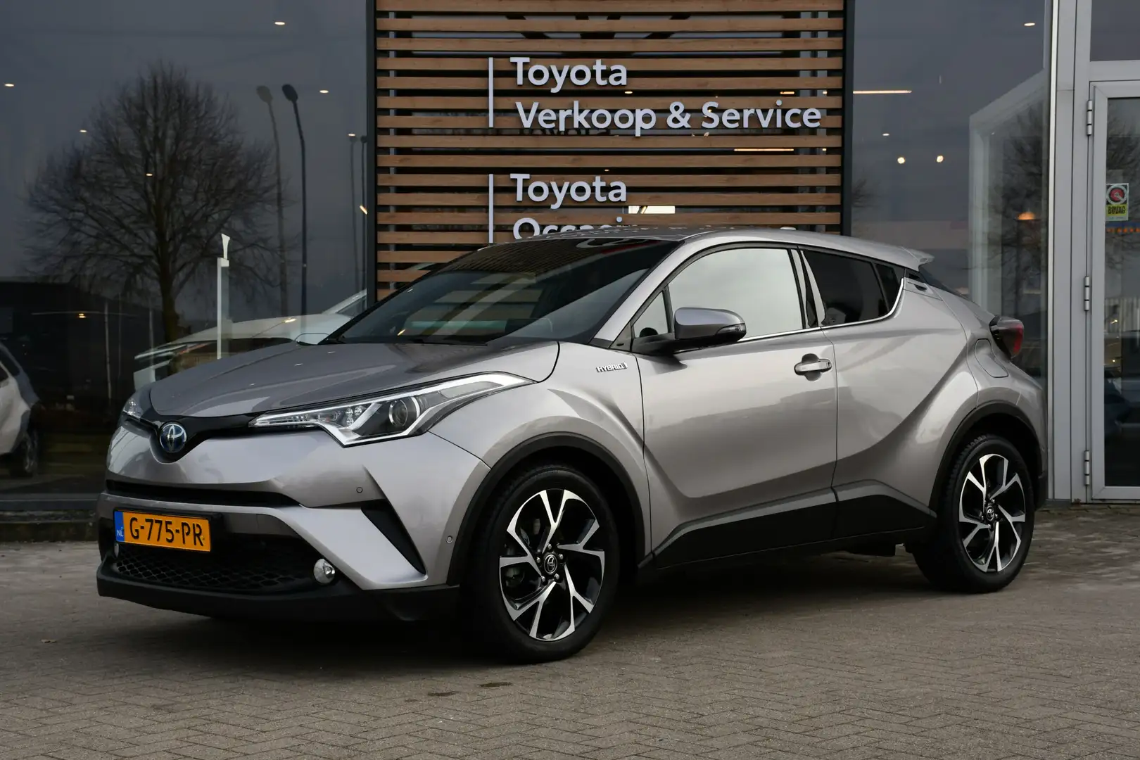 Toyota C-HR 1.8 Hybride Style Automaat 122pk | Achteruitrijcam Grau - 1