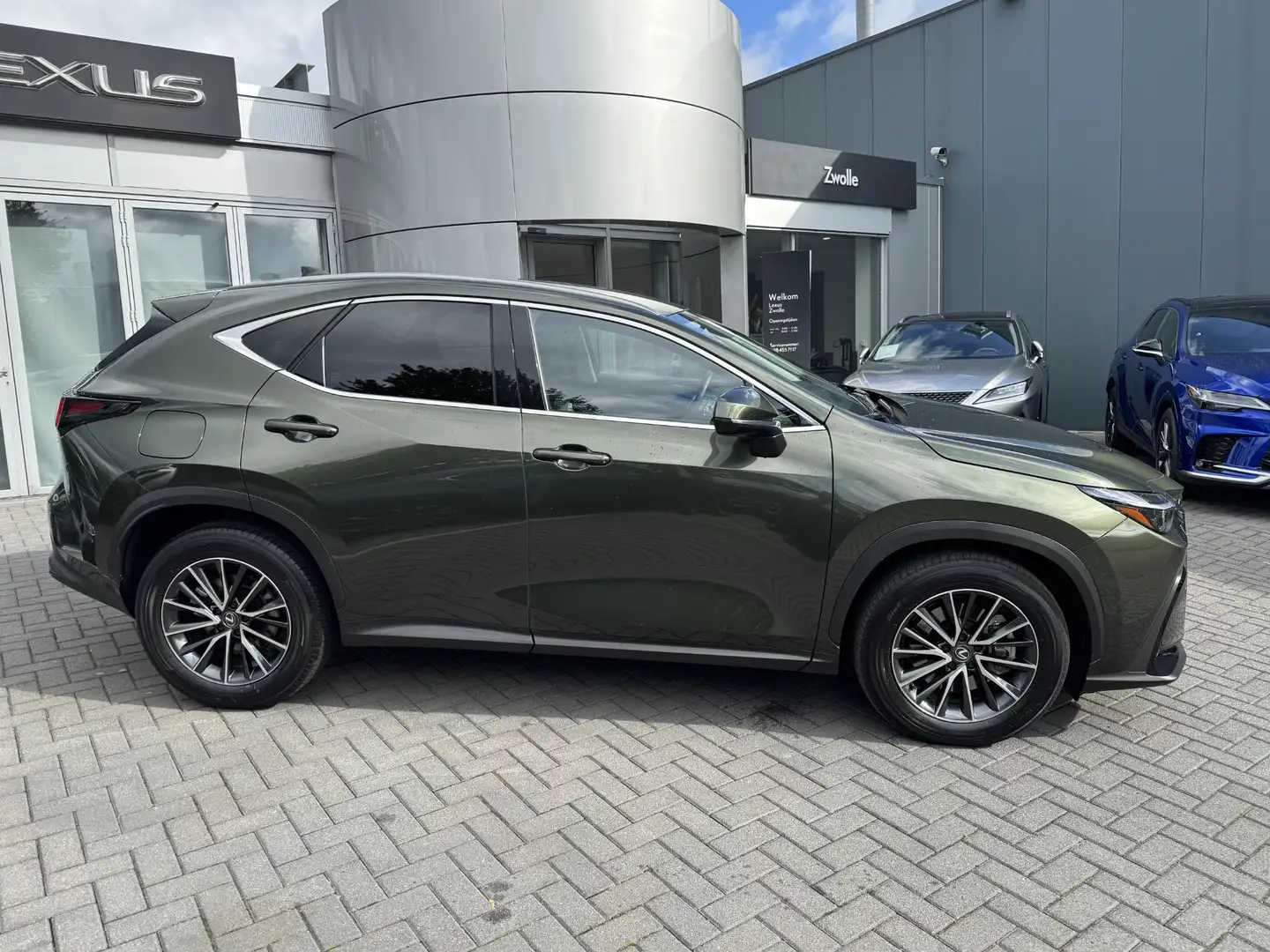 Lexus NX 450h+ AWD Luxury Line TREKHAAK STOELVERW STUURVERW GROOT - 2