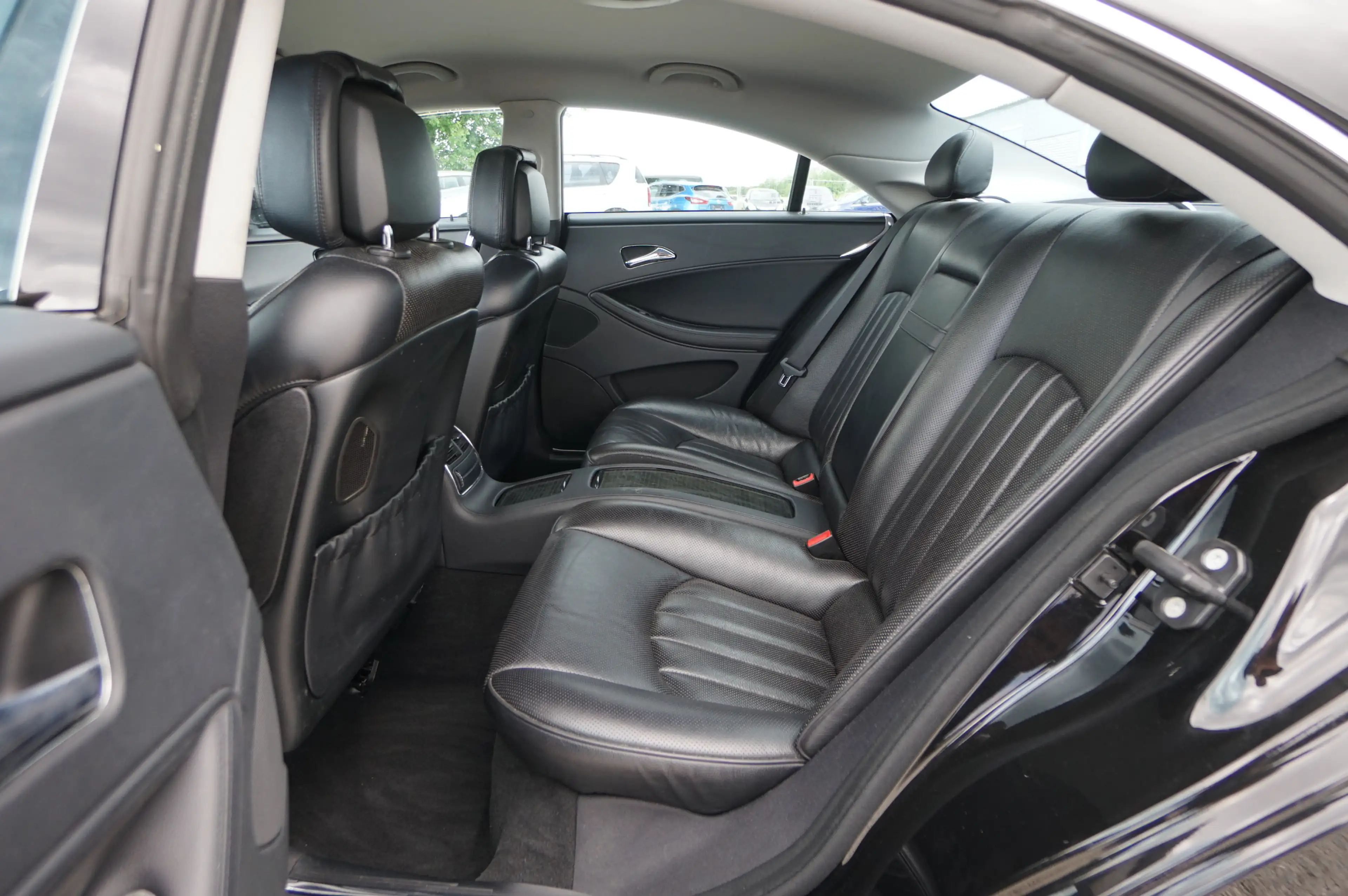 Mercedes-Benz CLS 350 7G-Tronic |Comand| |Leder| |Bi-Xenon| — photo 12