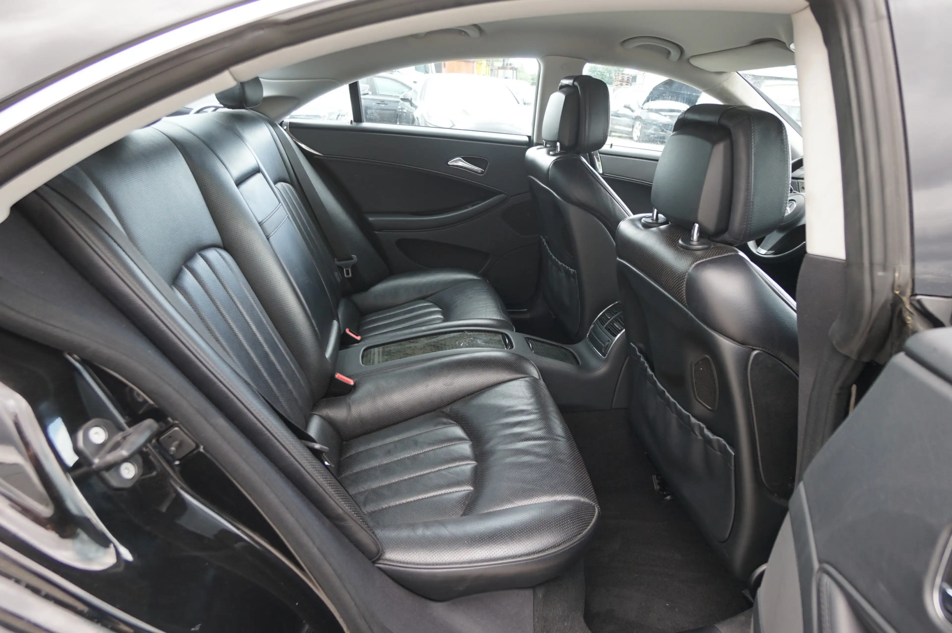 Mercedes-Benz CLS 350 7G-Tronic |Comand| |Leder| |Bi-Xenon| — photo 13