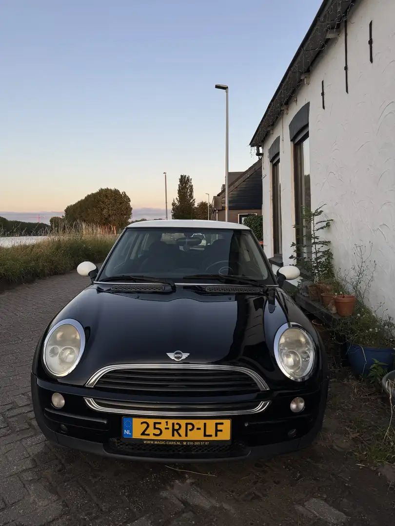 MINI One 1.6 beschrijving lezen! - 2
