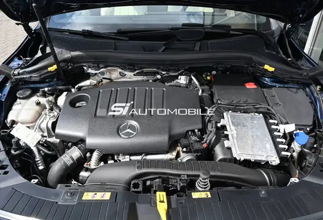 Mercedes-Benz Gla view 9