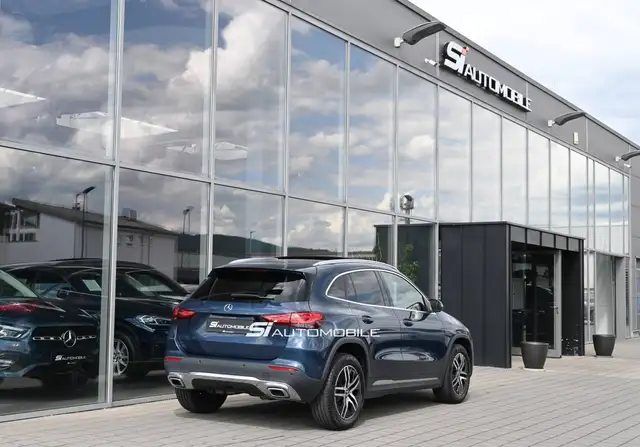 Mercedes-Benz Gla view 5