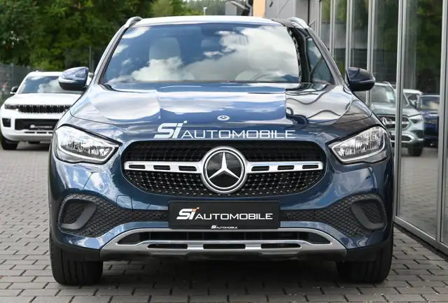 Mercedes-Benz Gla view 8