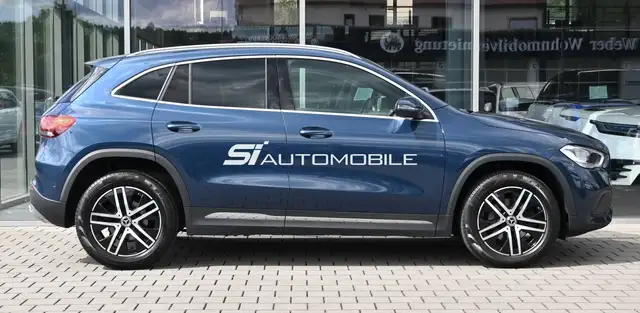 Mercedes-Benz Gla view 6