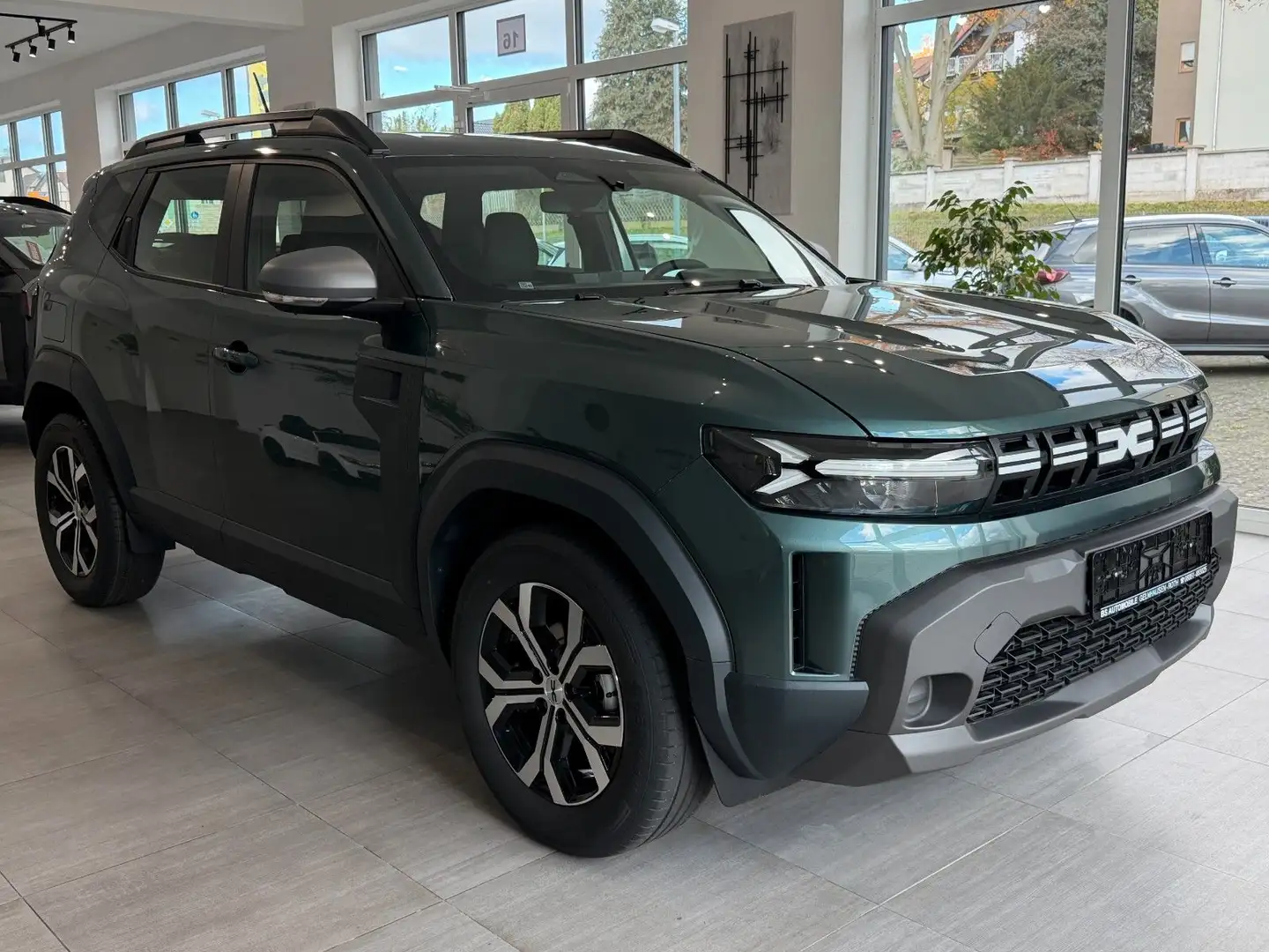 Dacia Duster III TCe130 / Winter-Paket Grün - 2