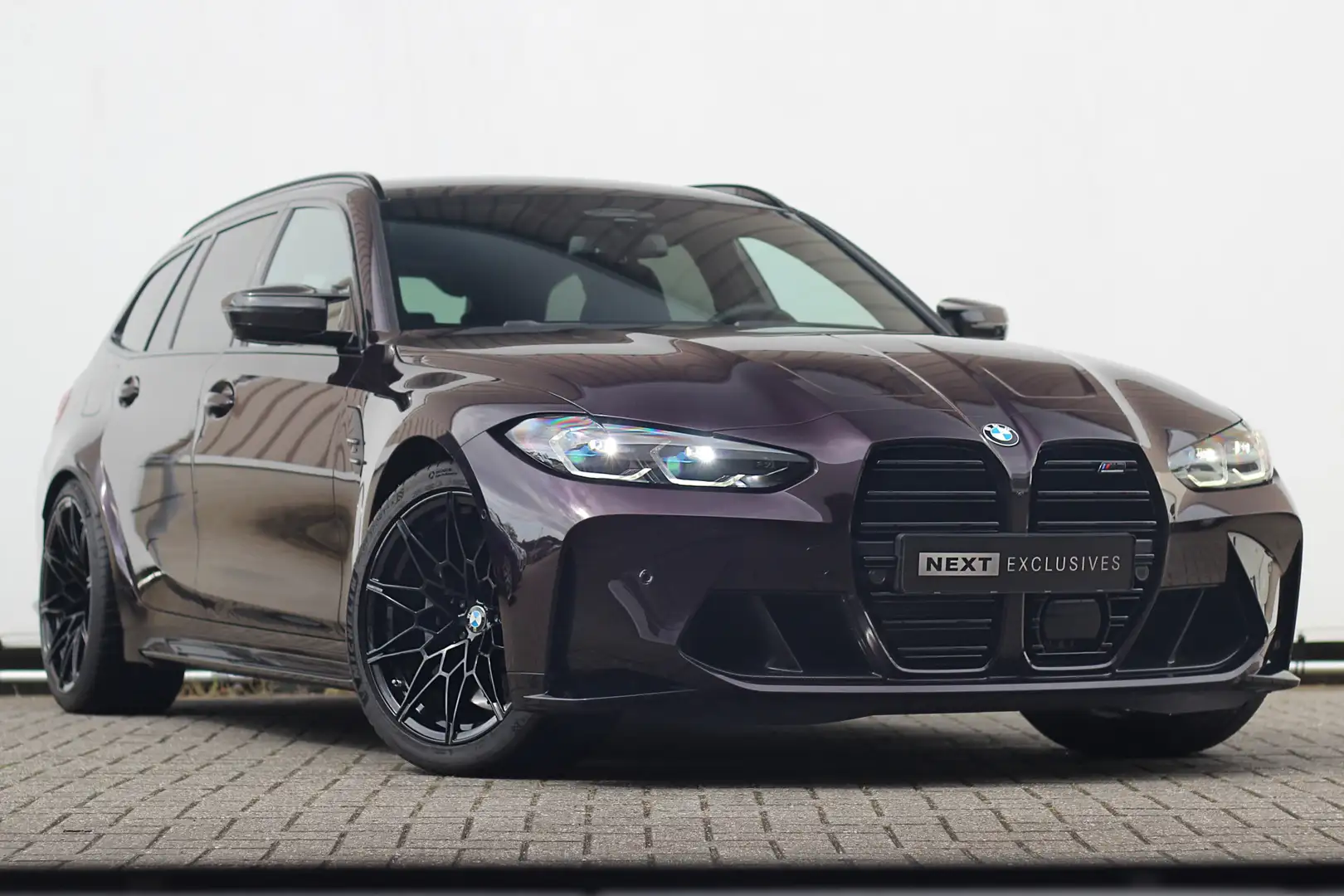 BMW M3 3-serie Touring xDrive Competition | Individual | Paars - 1