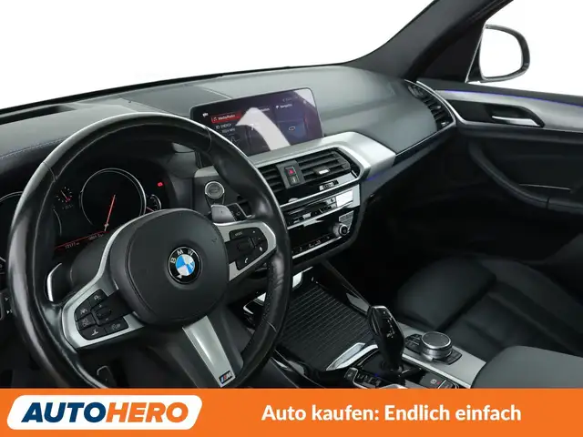 BMW X3 view 11