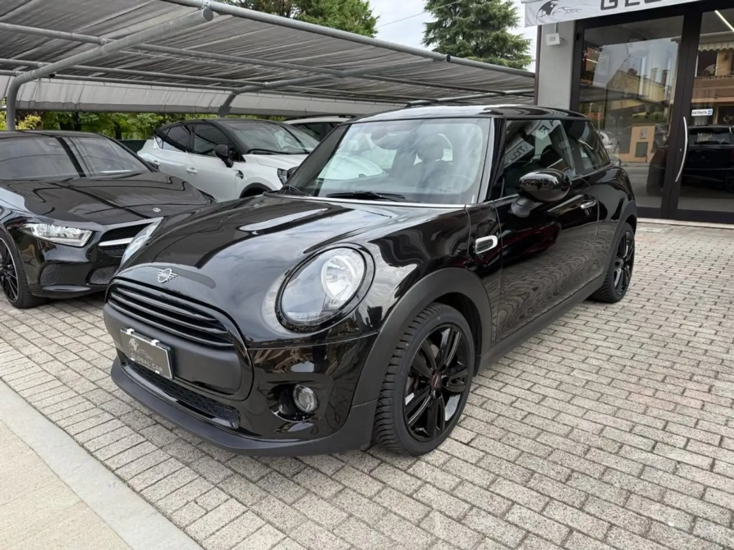 MINI One 1.5 BENZ 102CV Nero - 1