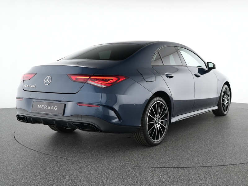 Mercedes-Benz CLA 250 e Coupé Edition 2020 AMG Night Kamera Navigation — photo 3